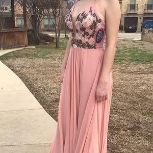 NWT Faviana  Prom Dress (2018) sz4 - never altered